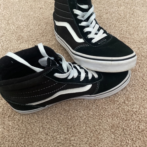 Vans-like new condition - Picture 2 of 2